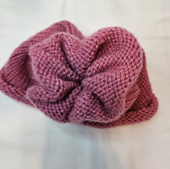 Hand Crafted Mauve Pink Hand knit Beanie Unisex Handmade crochet cap floral top - Picture 6 of 17